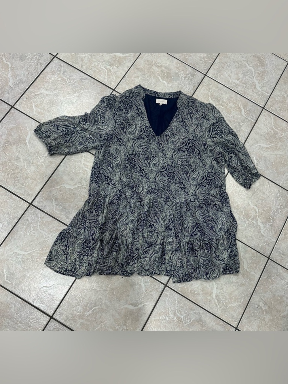 MELLODAY Navy Paisley V-Neck Peplum Blouse